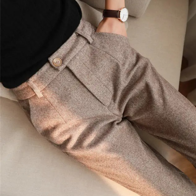 Rosalynn | Elegant Herringbone Wool Pleated Dress Trousers For Men