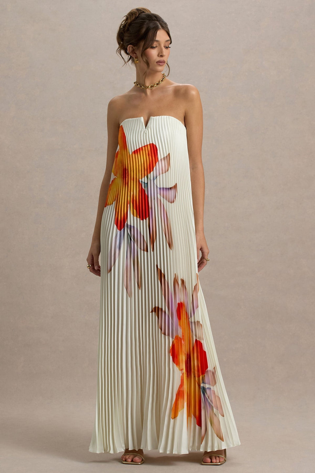Bergamot | Elegant Pleated Floral Sweetheart Maxi Dress