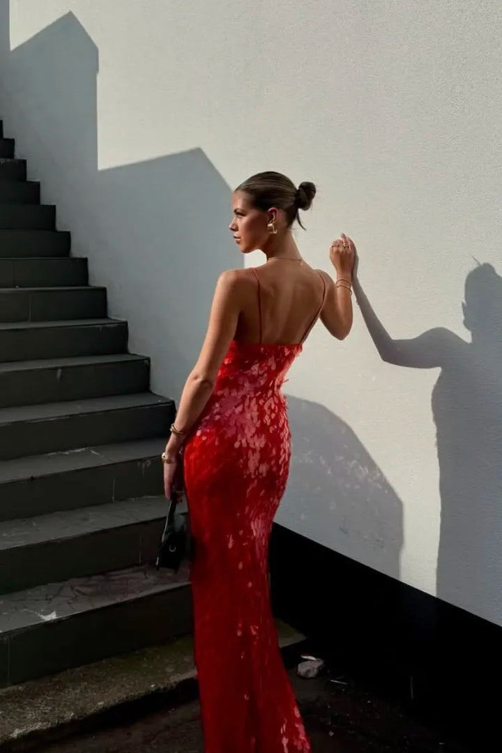 Sybil | Elegant Red Sequin V-Neck Mermaid Gown