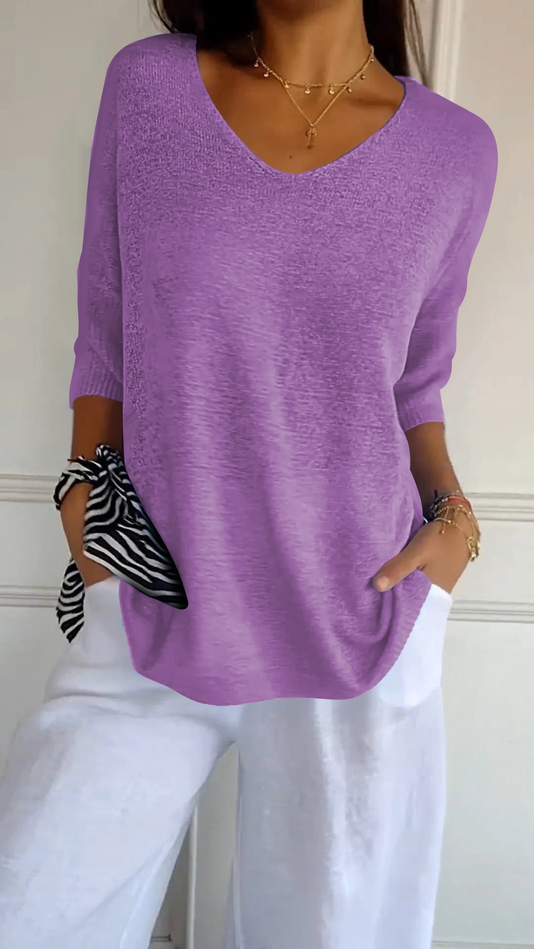 Wynette | Effortless V-Neck Three Quarter Sleeve Knit Top