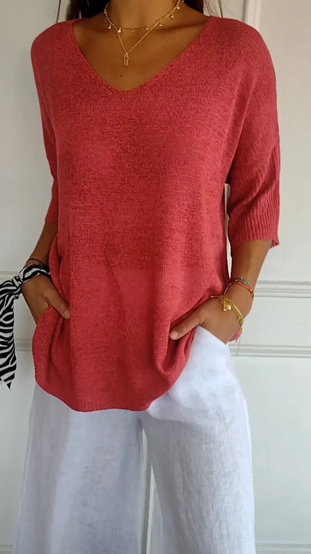 Wynette | Effortless V-Neck Three Quarter Sleeve Knit Top