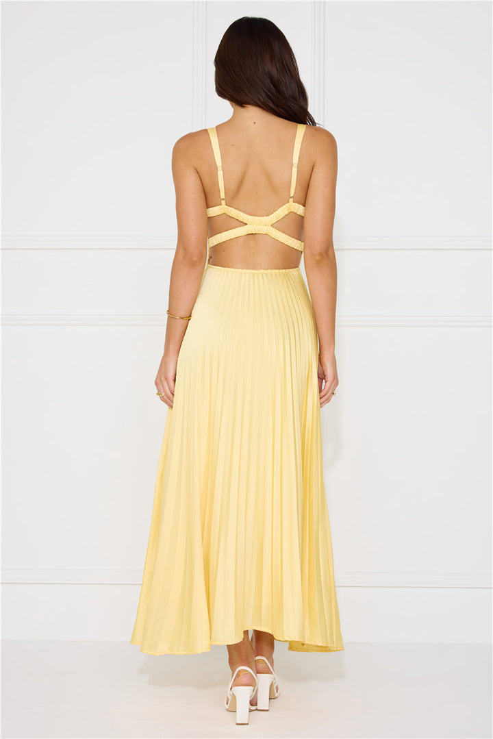 Isabella | Chic Pleated V-Neck Maxi Dress