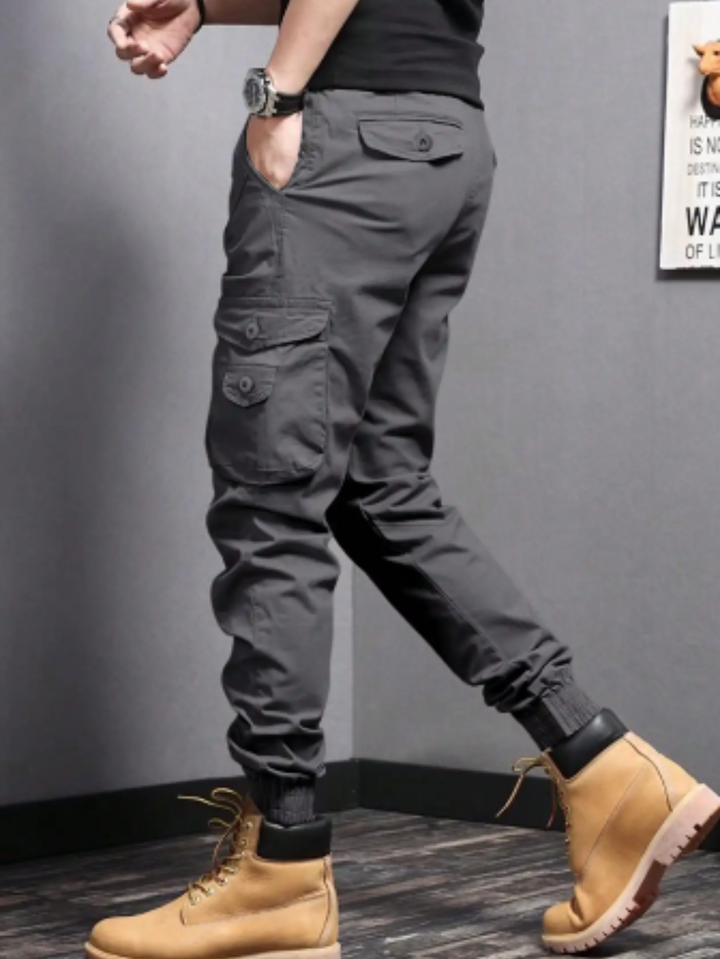 Evy | Sleek Tapered Cargo Trousers With Multi-Pocket Utility Design