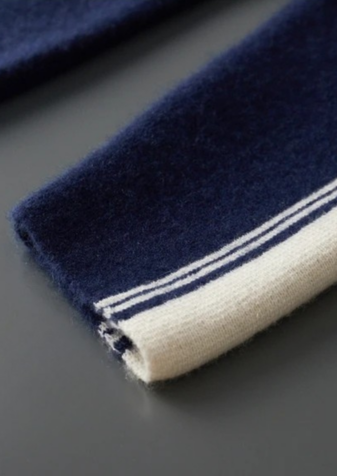 Damien | Luxury Cashmere Tracksuit Set - Navy Zip-Up Hoodie