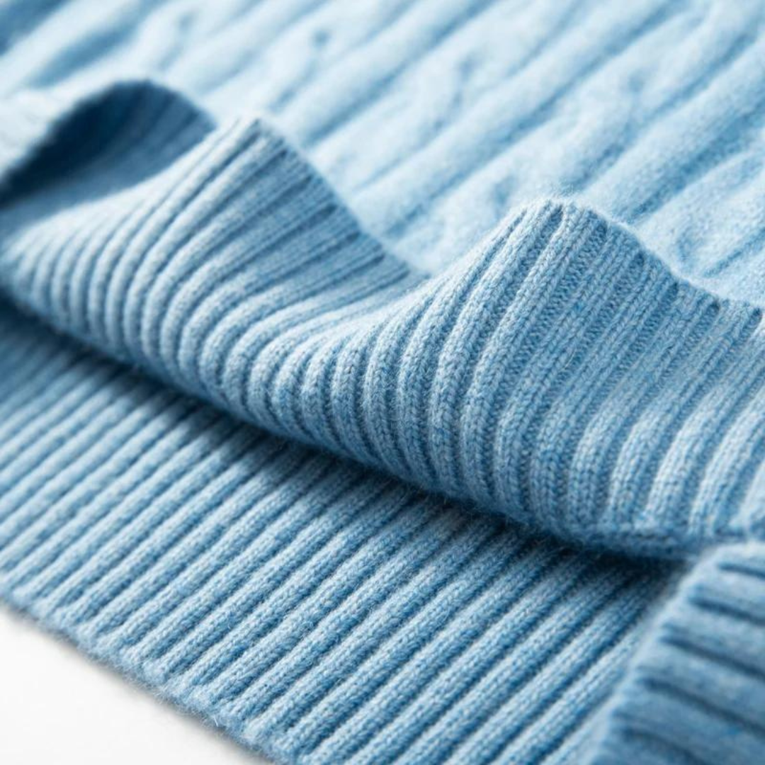 Cordelia | Elegant Cable Knit Cashmere Crew Neck Sweater