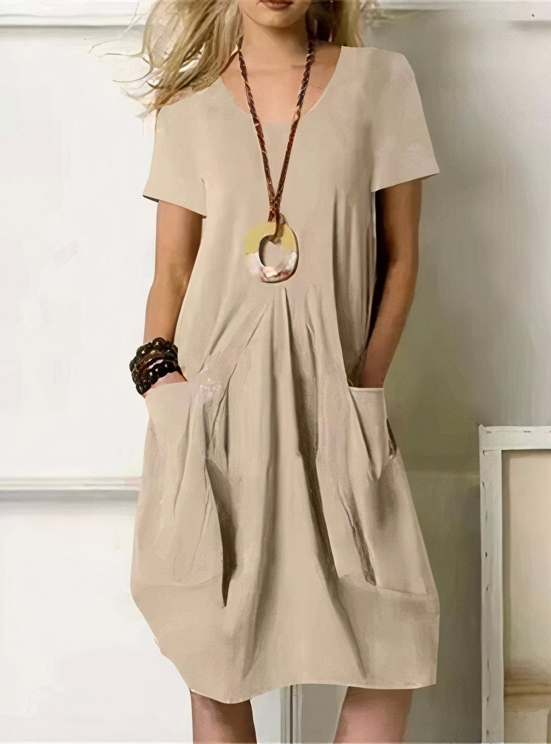 Leona | Effortless V-Neck Midi Dress With Pockets