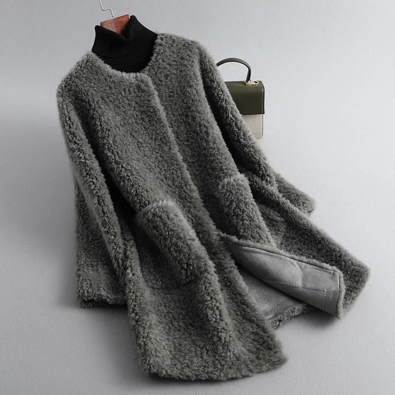 Lucinda | Elegant Shearling Coat With Turtleneck Detail