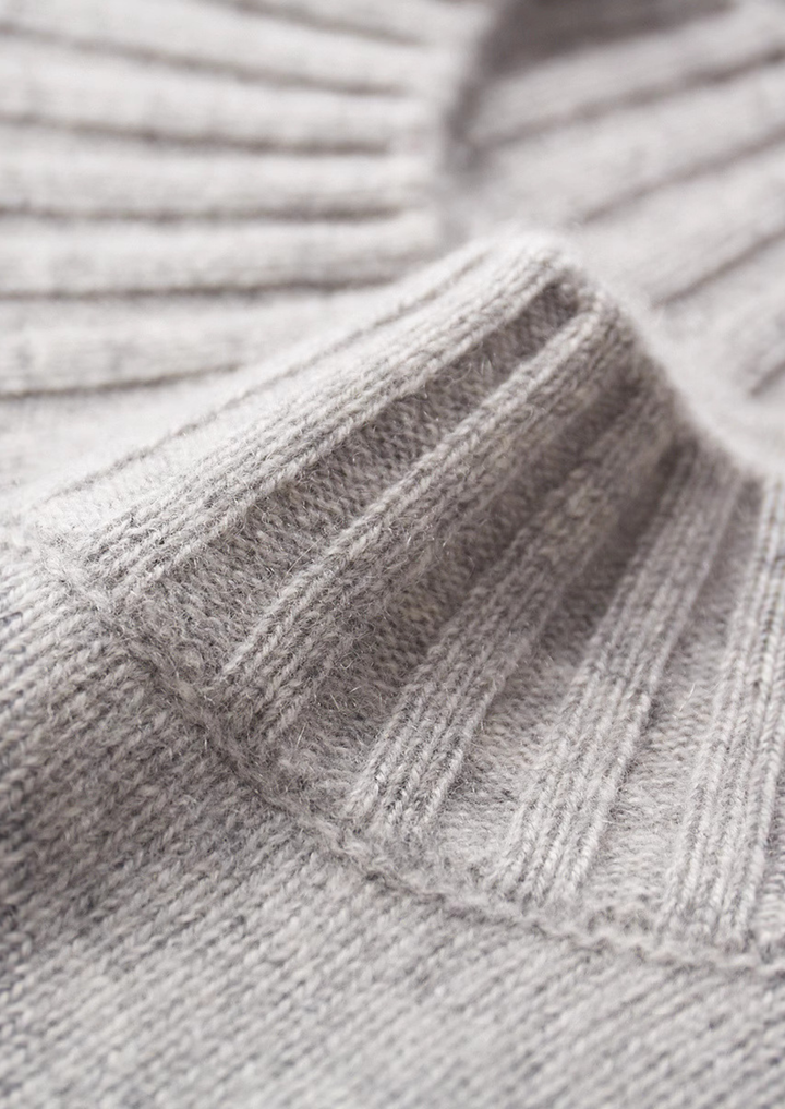 Monaco | Elegant 100% Cashmere Mock Neck Pullover Sweater