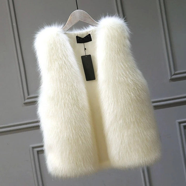 Elyse | Sleeveless Faux Fur Vest With Fluffy Texture