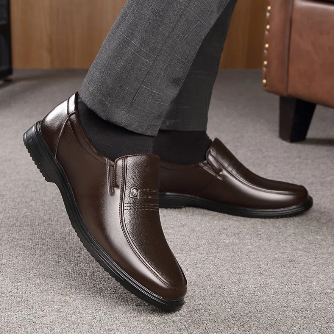 Maxwell | Sleek Black Leather Slip-On Loafers For Men