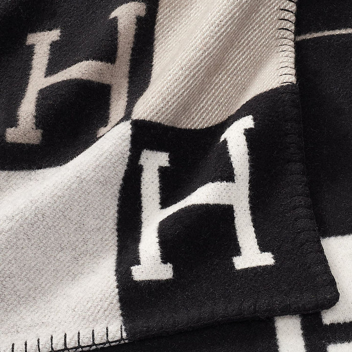 Evy | Elegant Wool Cashmere Throw Blanket With Letter Pattern