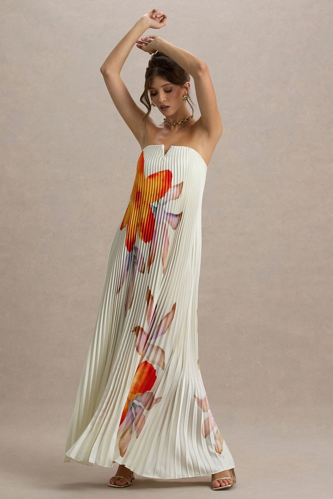 Bergamot | Elegant Pleated Floral Sweetheart Maxi Dress