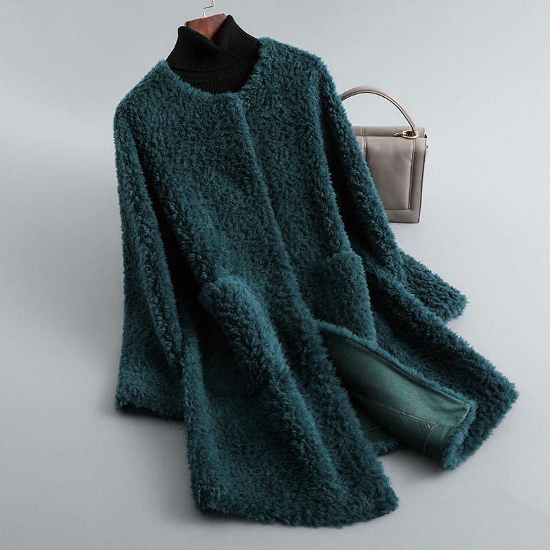 Lucinda | Elegant Shearling Coat With Turtleneck Detail