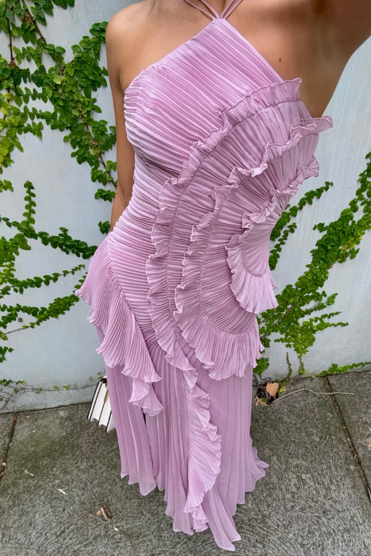 Freya | Elegant Halter Ruffle Midi Dress