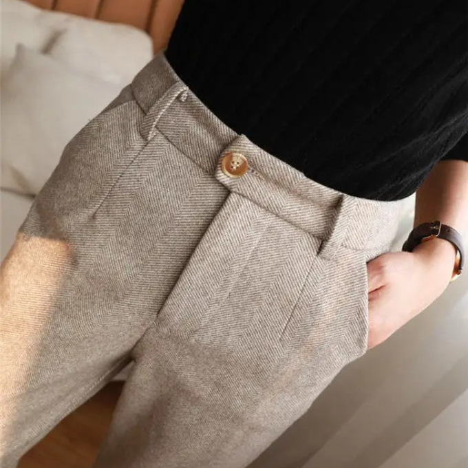 Rosalynn | Elegant Herringbone Wool Pleated Dress Trousers For Men