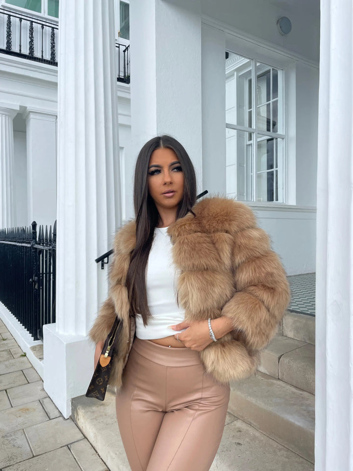 Kiara | Luxurious Cropped Faux Fur Jacket - Elegant Winter Style