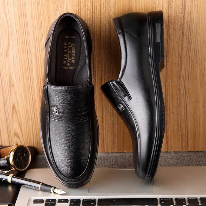 Maxwell | Sleek Black Leather Slip-On Loafers For Men