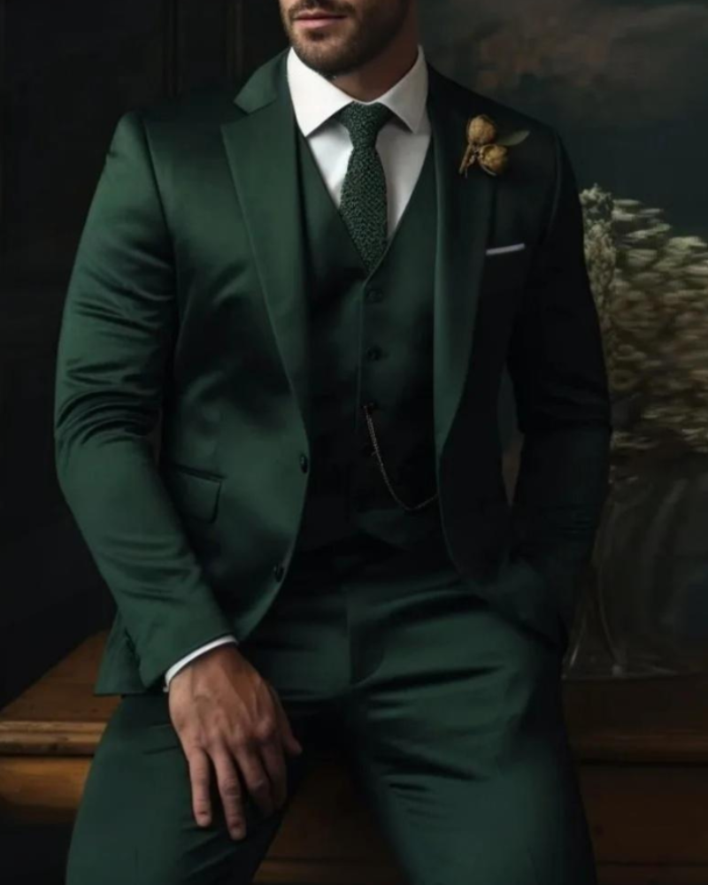 Evelyn | Elegant Men's Three-Piece Olive Green Slim Fit Suit
