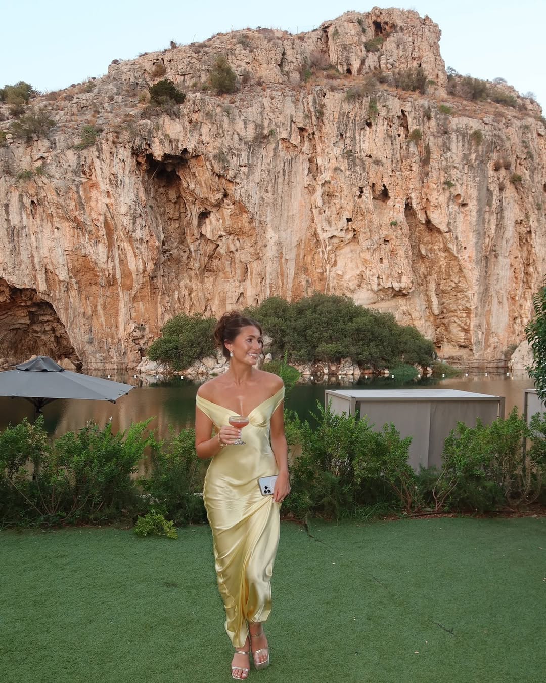 Sybil | Elegant Off-Shoulder Backless Maxi Dress