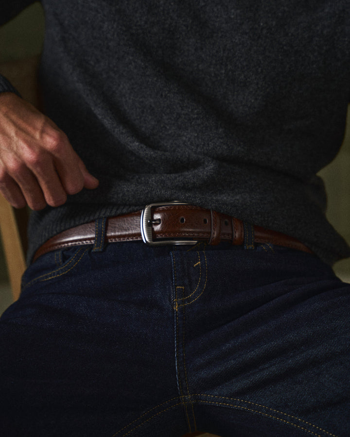 Zoe | Sleek Brown Leather Belt With Polished Buckle