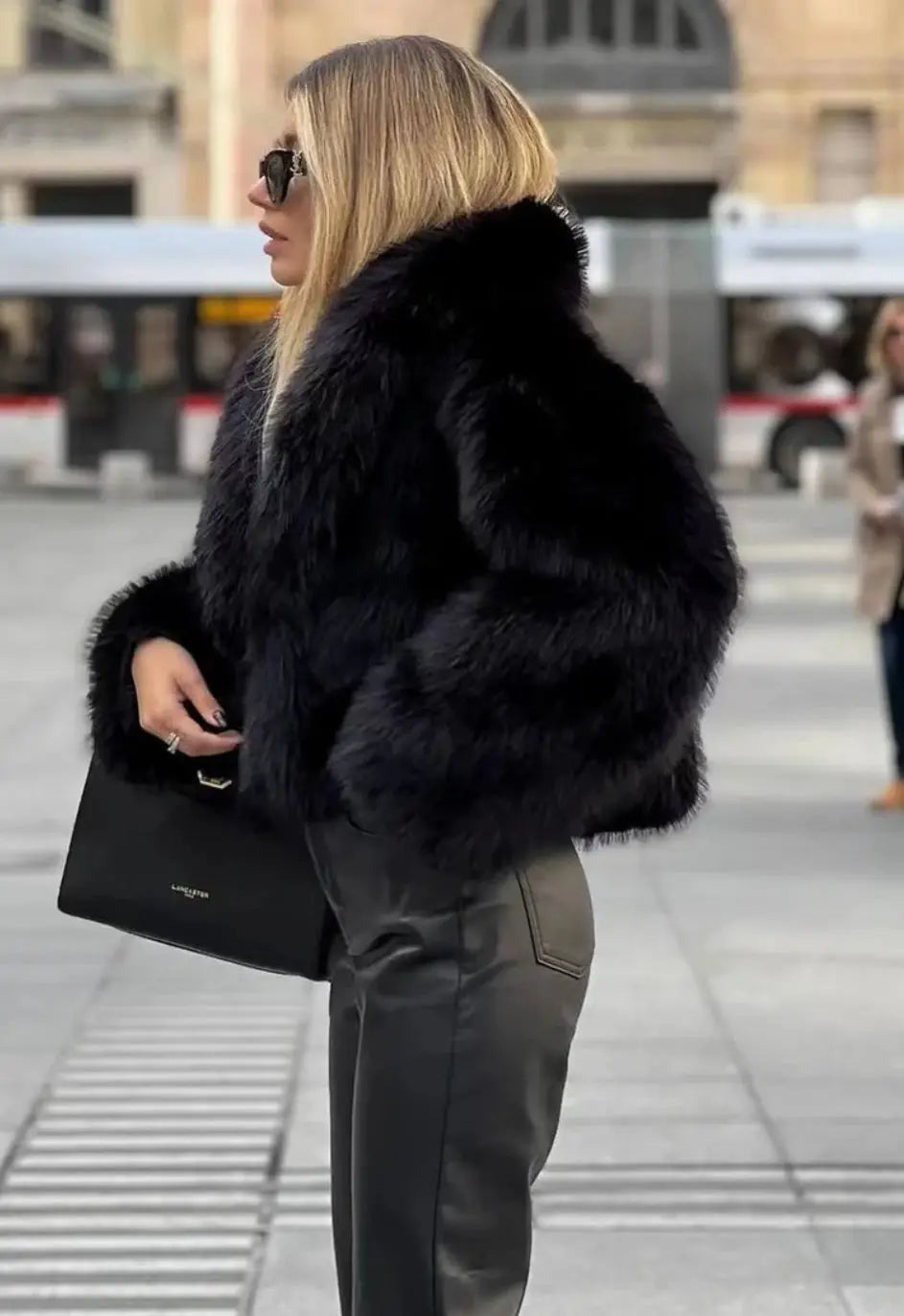 Paige | Chic Oversized Faux Fur Coat - Luxurious Winter Warmth
