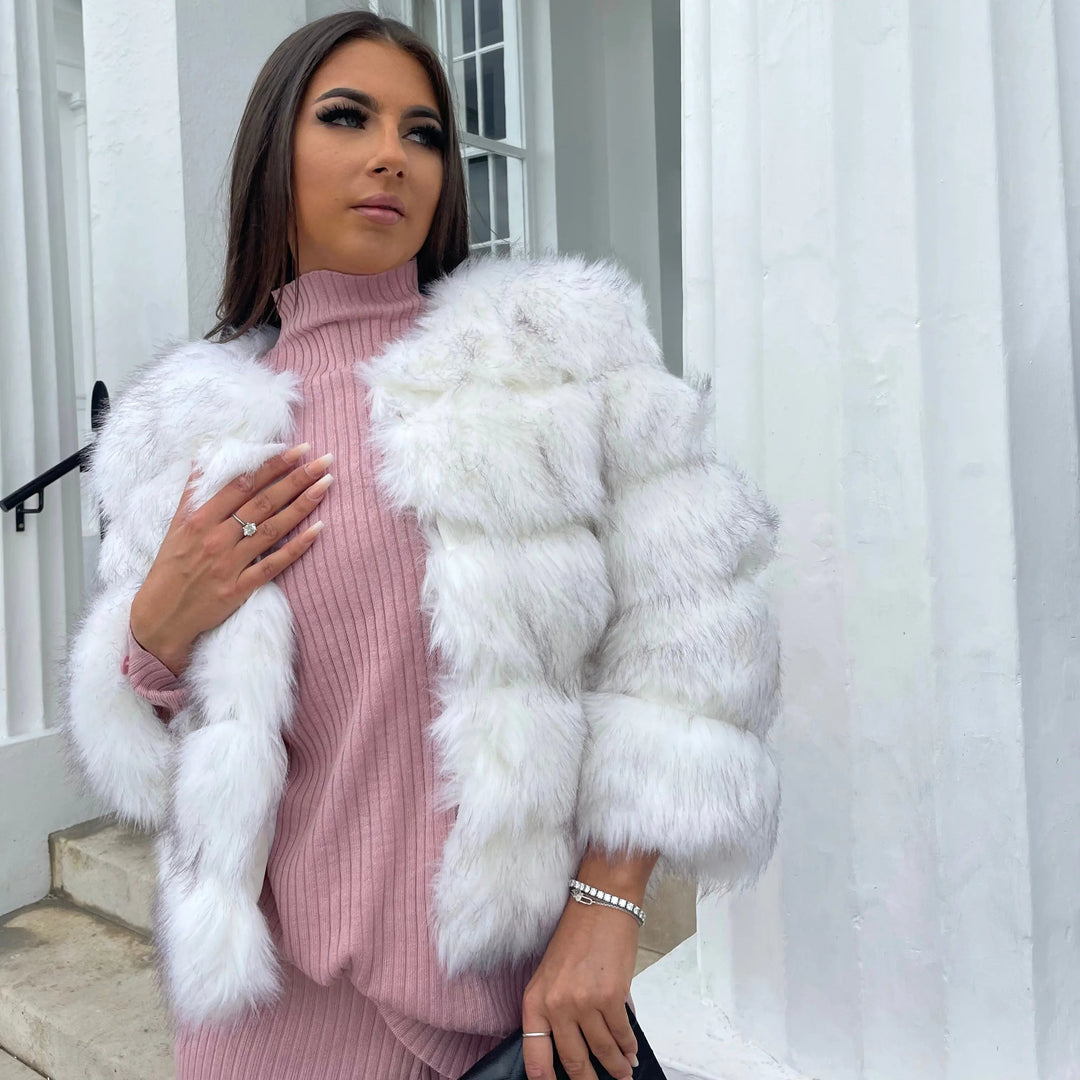 Kiara | Luxurious Cropped Faux Fur Jacket - Elegant Winter Style