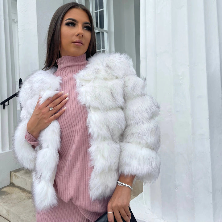 Kiara | Luxurious Cropped Faux Fur Jacket - Elegant Winter Style