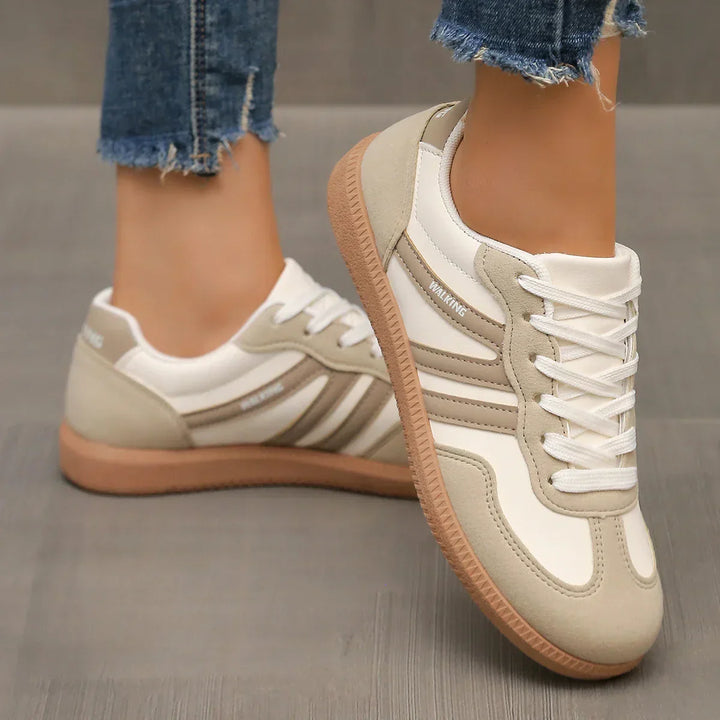 Evy | Stylish Lace-Up Retro Sneakers With Gum Sole