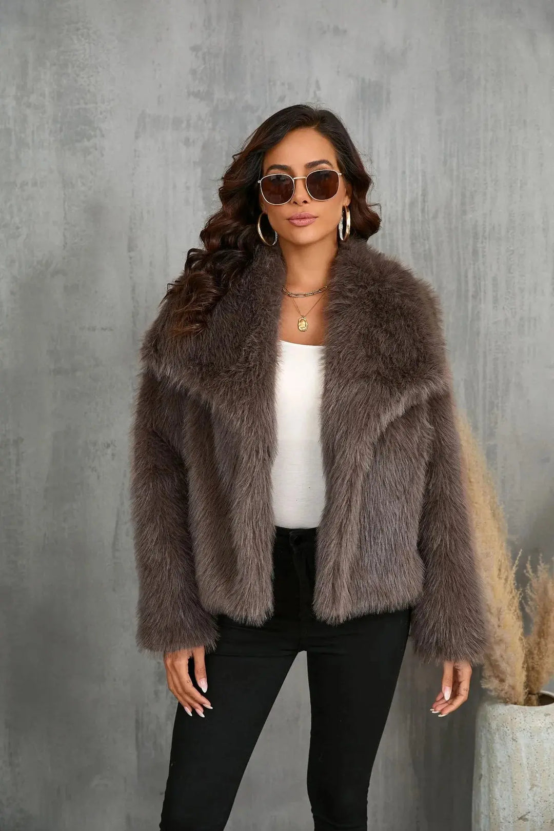 Paige | Chic Oversized Faux Fur Coat - Luxurious Winter Warmth