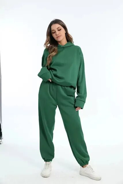 Lola | Chic Oversized Hoodie And Jogger Set For Women