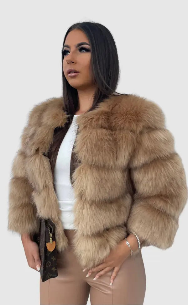 Kiara | Luxurious Cropped Faux Fur Jacket - Elegant Winter Style