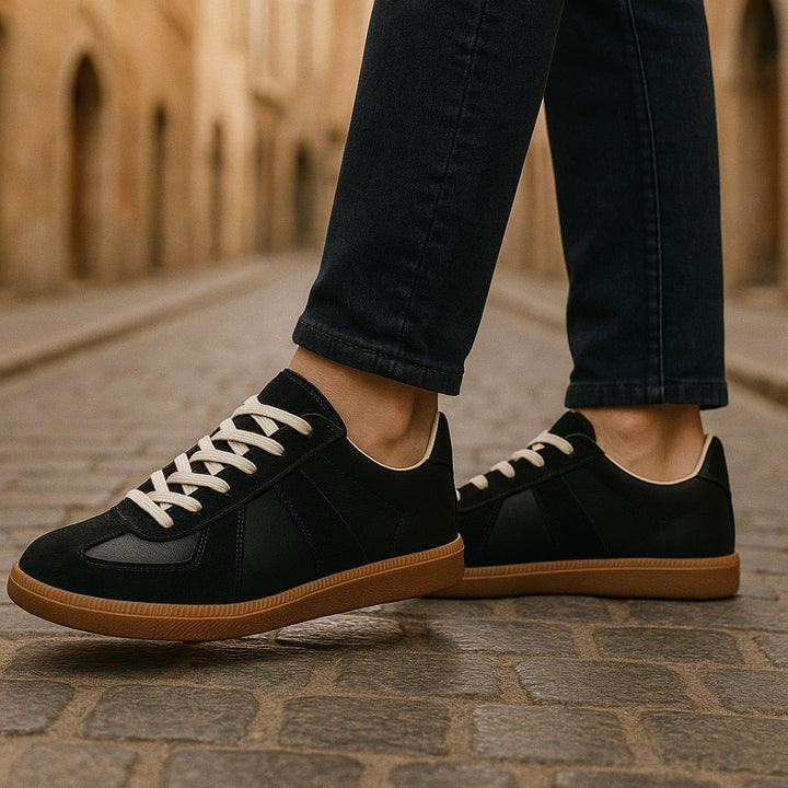 Brooks | Stylish Men's Brown Leather Lace-Up Sneakers With Gum Sole