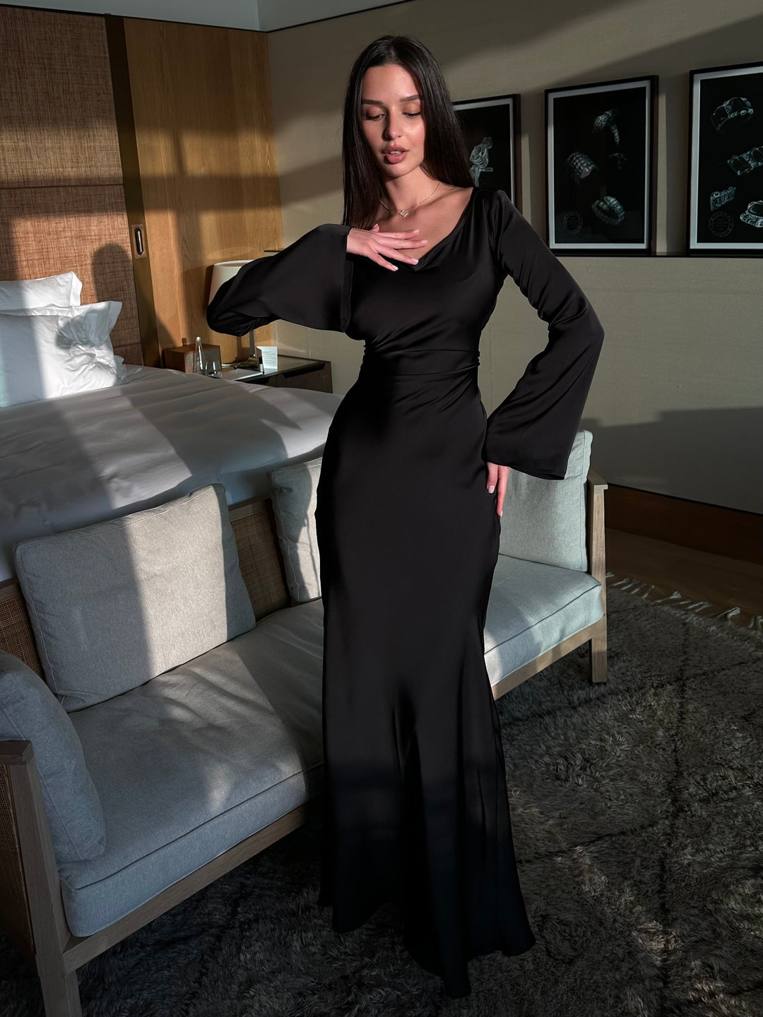 Margot | Elegant Long Sleeve V-Neck Maxi Dress