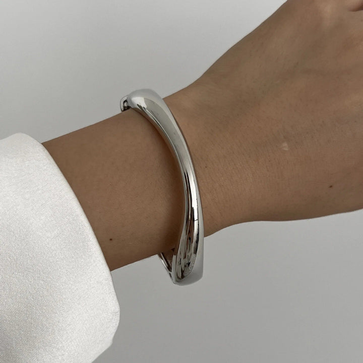 Elyse | Elegant Sculptural Open Cuff Bracelet