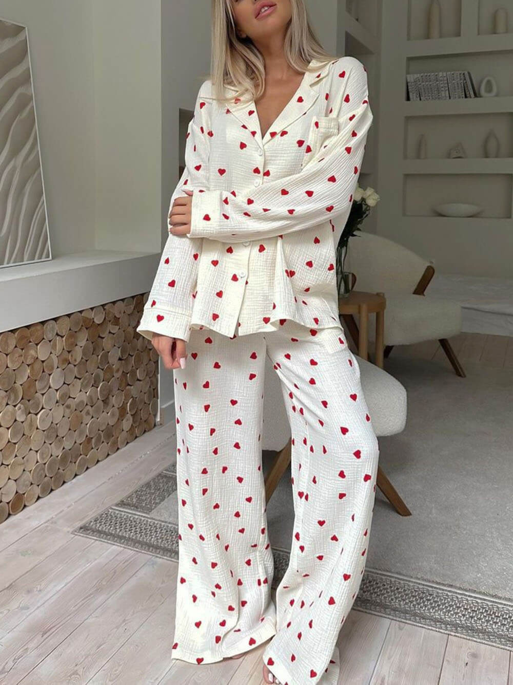 Elyse | Chic Heart Print V-Neck Long Sleeve Pyjama Set