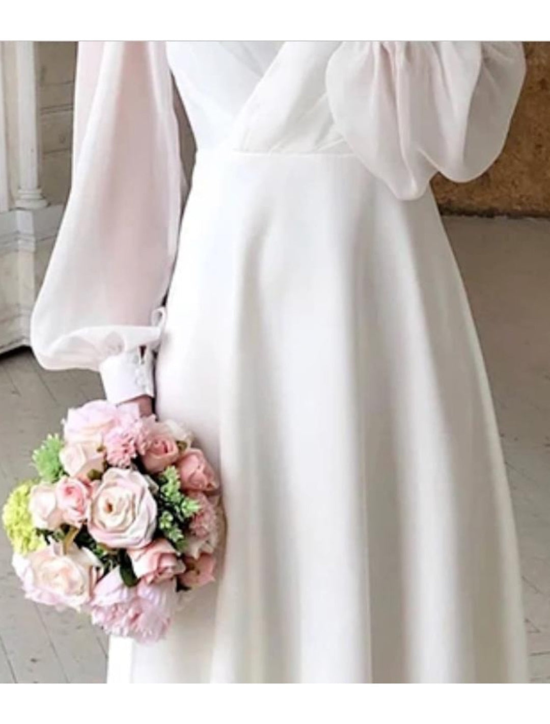 Grace | Elegant V-Neck Puff Sleeve Midi Wrap Dress