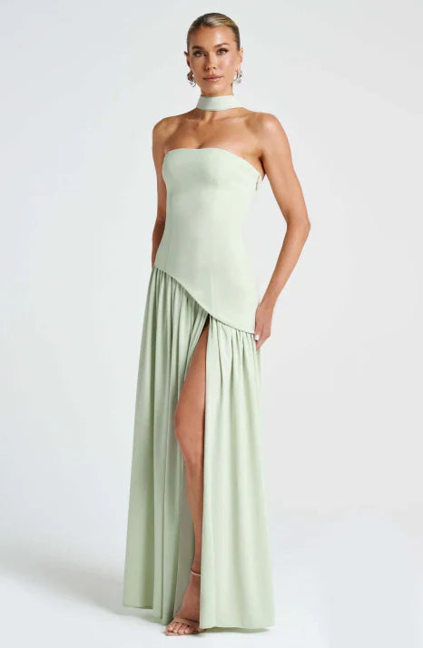 Elyse | Elegant Strapless Burgundy Maxi Dress With Halter Neck Detail