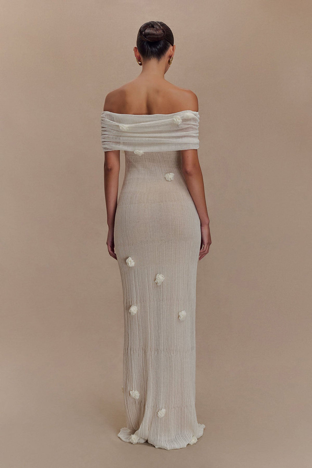 Cordelia | Elegant Off-Shoulder Knit Maxi Dress With Floral Details
