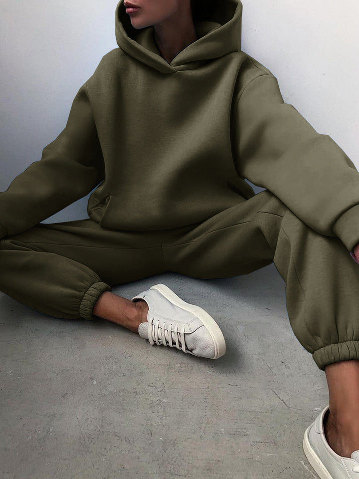 Carmen | Chic Cropped Hoodie Jogger Set Women
