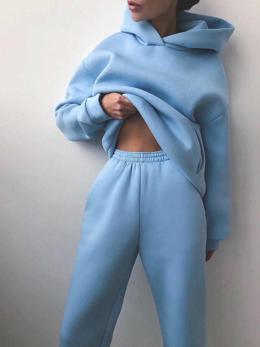Carmen | Chic Cropped Hoodie Jogger Set Women