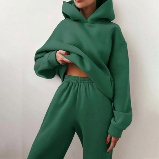 Carmen | Chic Cropped Hoodie Jogger Set Women