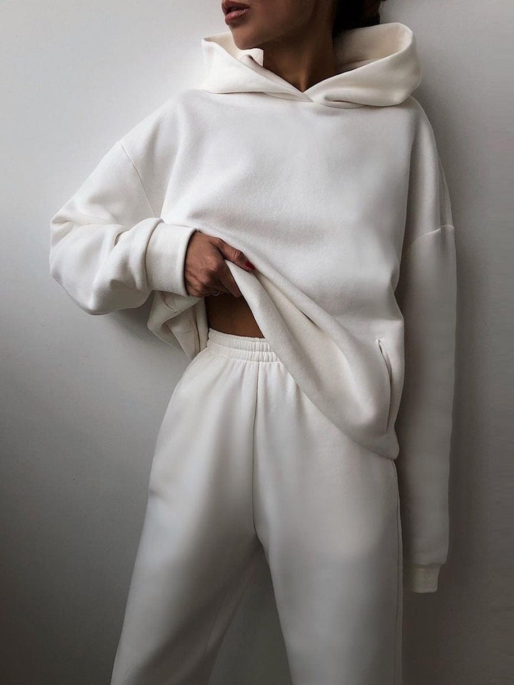 Carmen | Chic Cropped Hoodie Jogger Set Women