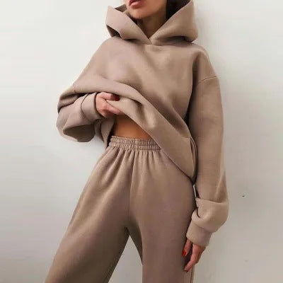 Carmen | Chic Cropped Hoodie Jogger Set Women