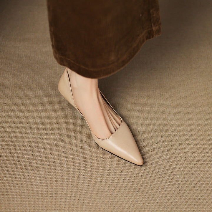 Vienna | Elegant Pointed Toe Kitten Heel Pumps