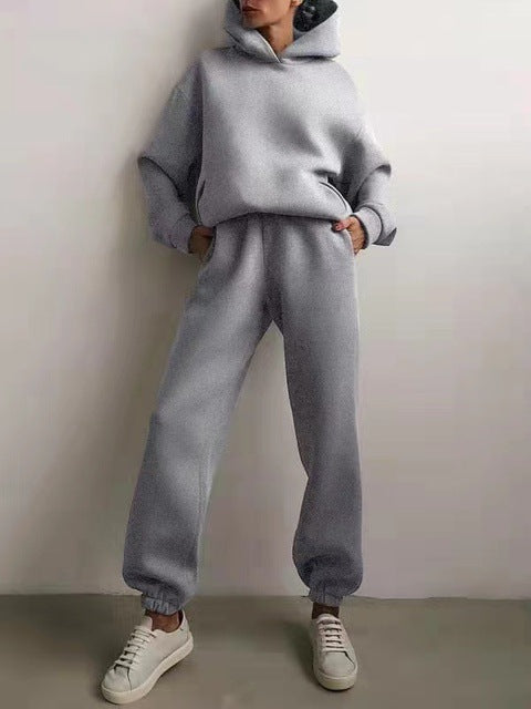 Carmen | Chic Cropped Hoodie Jogger Set Women