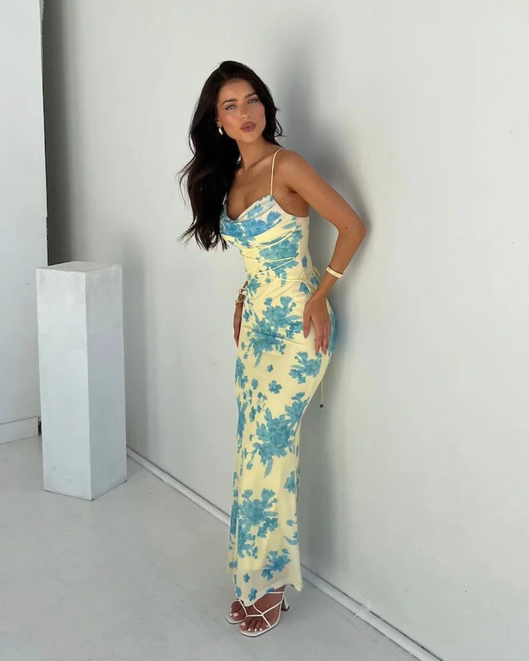 Sybil | Chic Floral Print Sleeveless Maxi Dress
