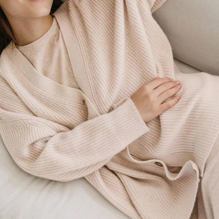 Cordelia | Elegant Oversized Ribbed Cardigan Women