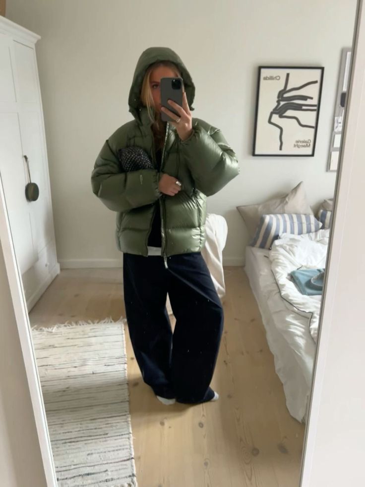 Vivienne | Stylish Hooded Puffer Jacket Men's Winter Coat