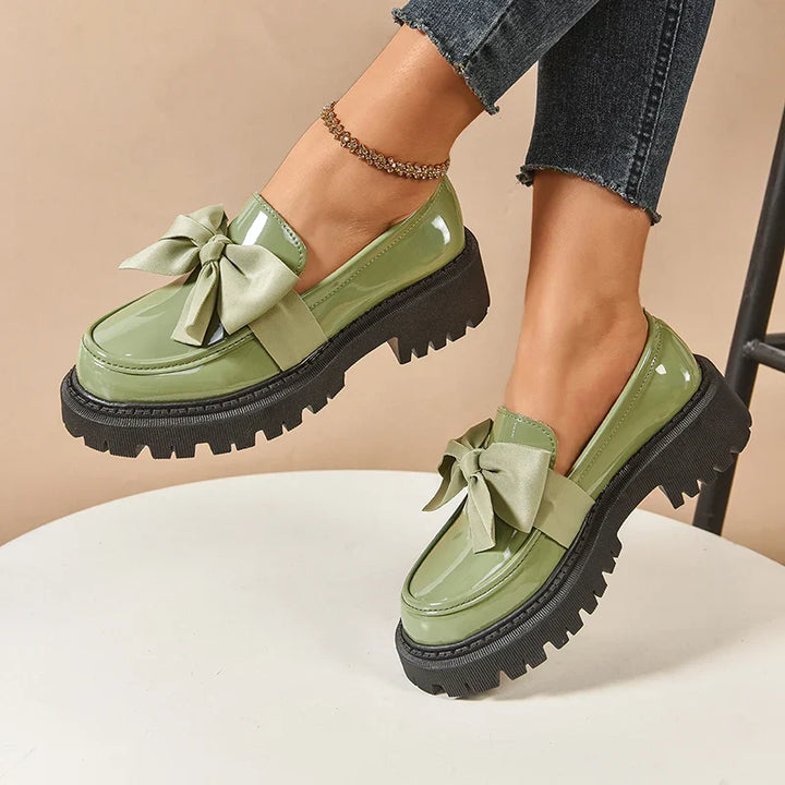 Eleanora | Chic Patent Leather Platform Loafers With Bow Detail