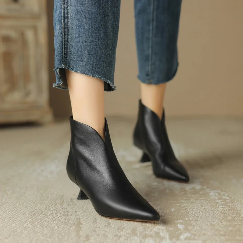 Vanguard | Elegant Pointed Toe Kitten Heel Boots